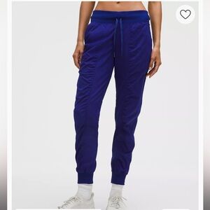 Lululemon Dance Studio Mid-Rise Jogger women’s size 12 in blue